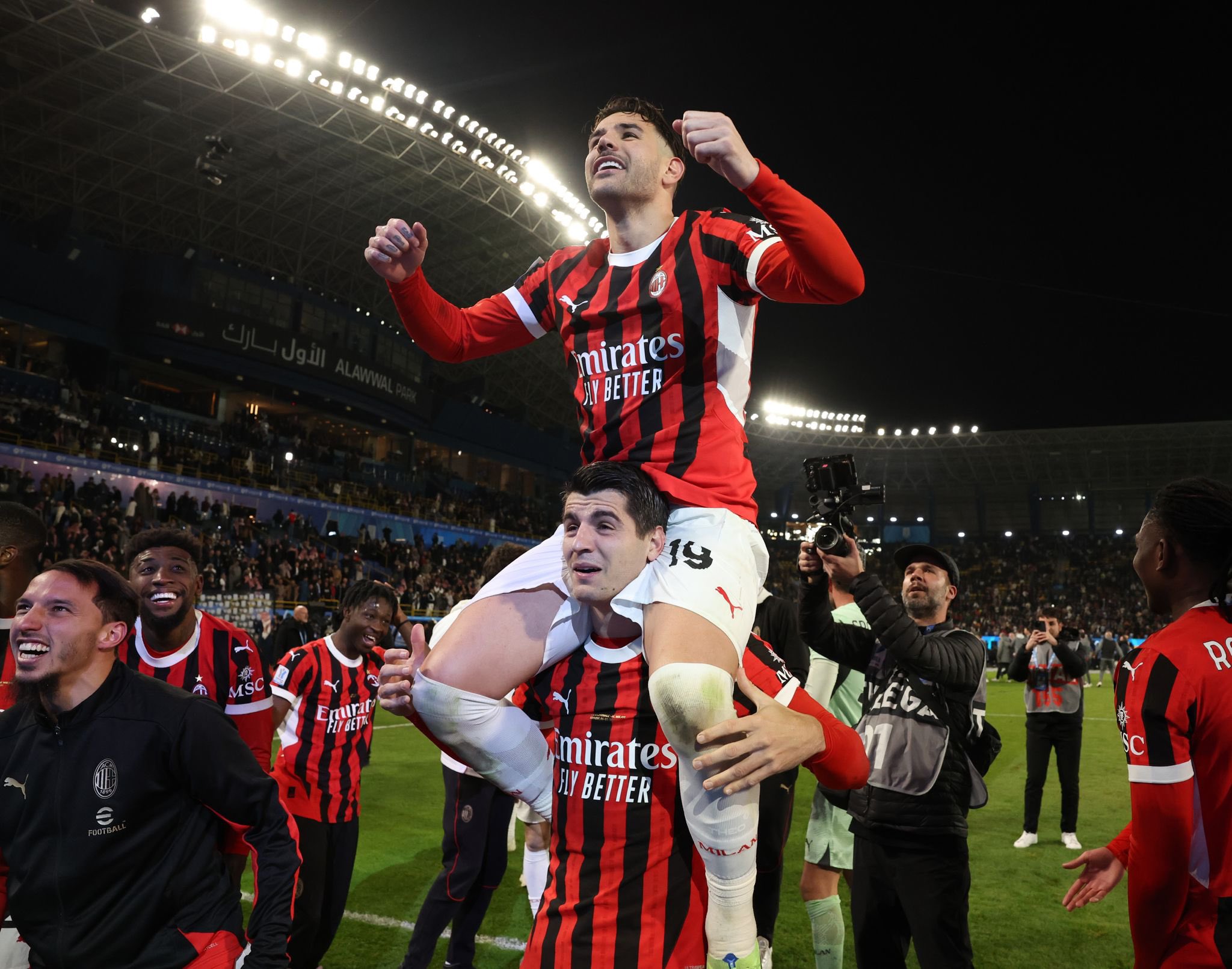"Milan" tarixində 8-ci dəfə İtaliya Superkubokunun qalibi oldu - FOTO